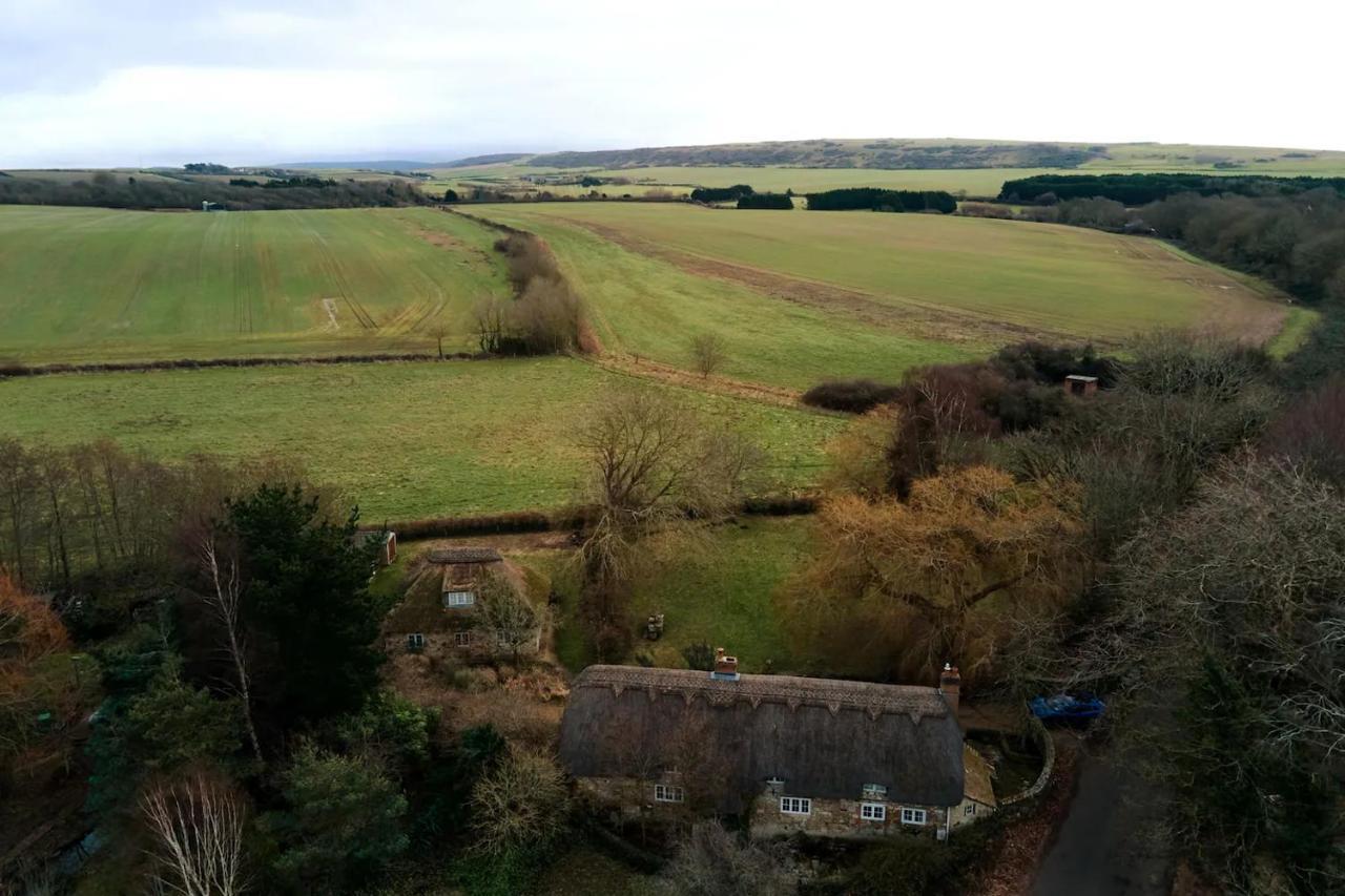 Afton Thatch: Beautiful Thatched Family Cottage Freshwater Esterno foto