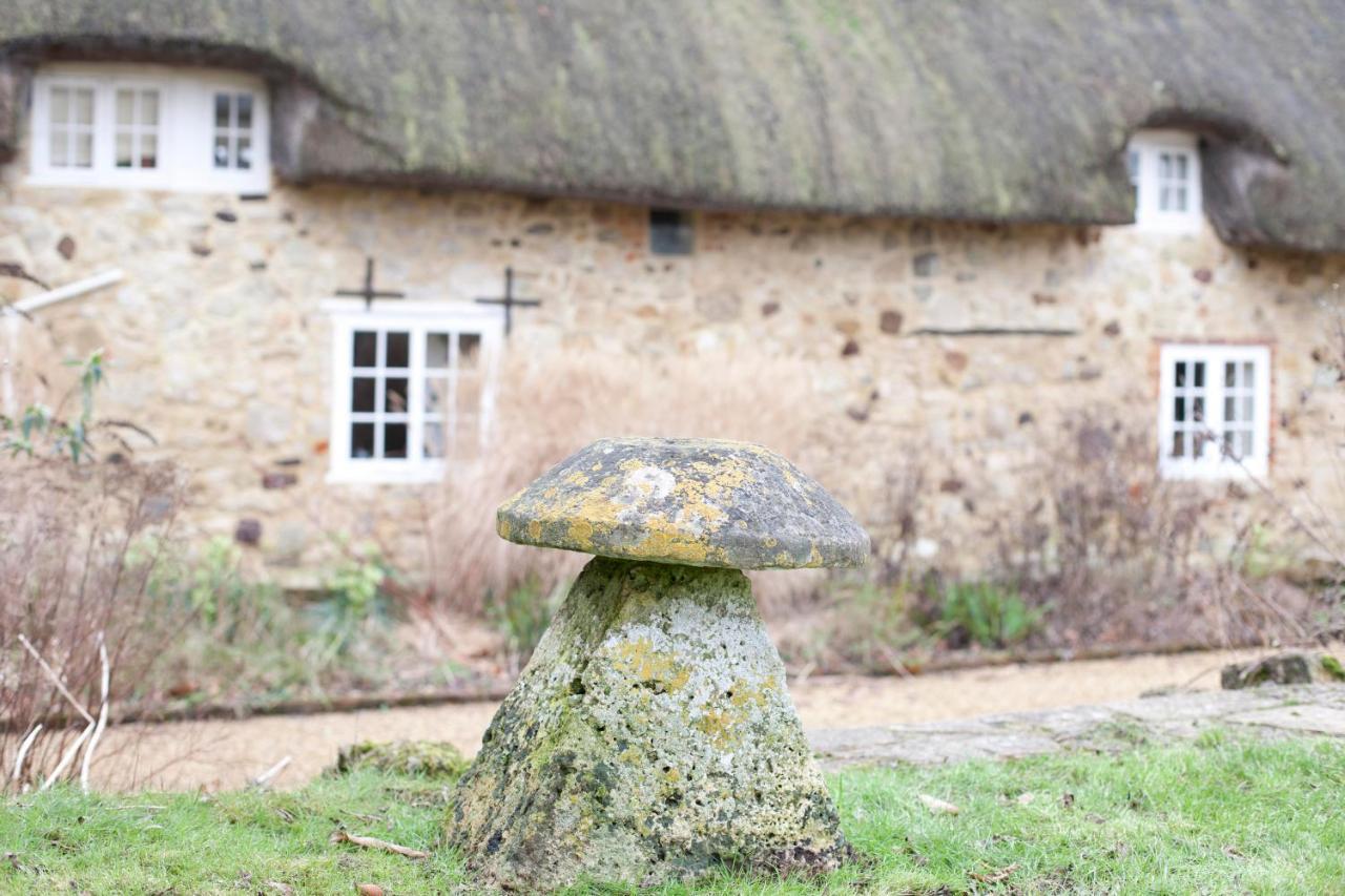Afton Thatch: Beautiful Thatched Family Cottage Freshwater Esterno foto
