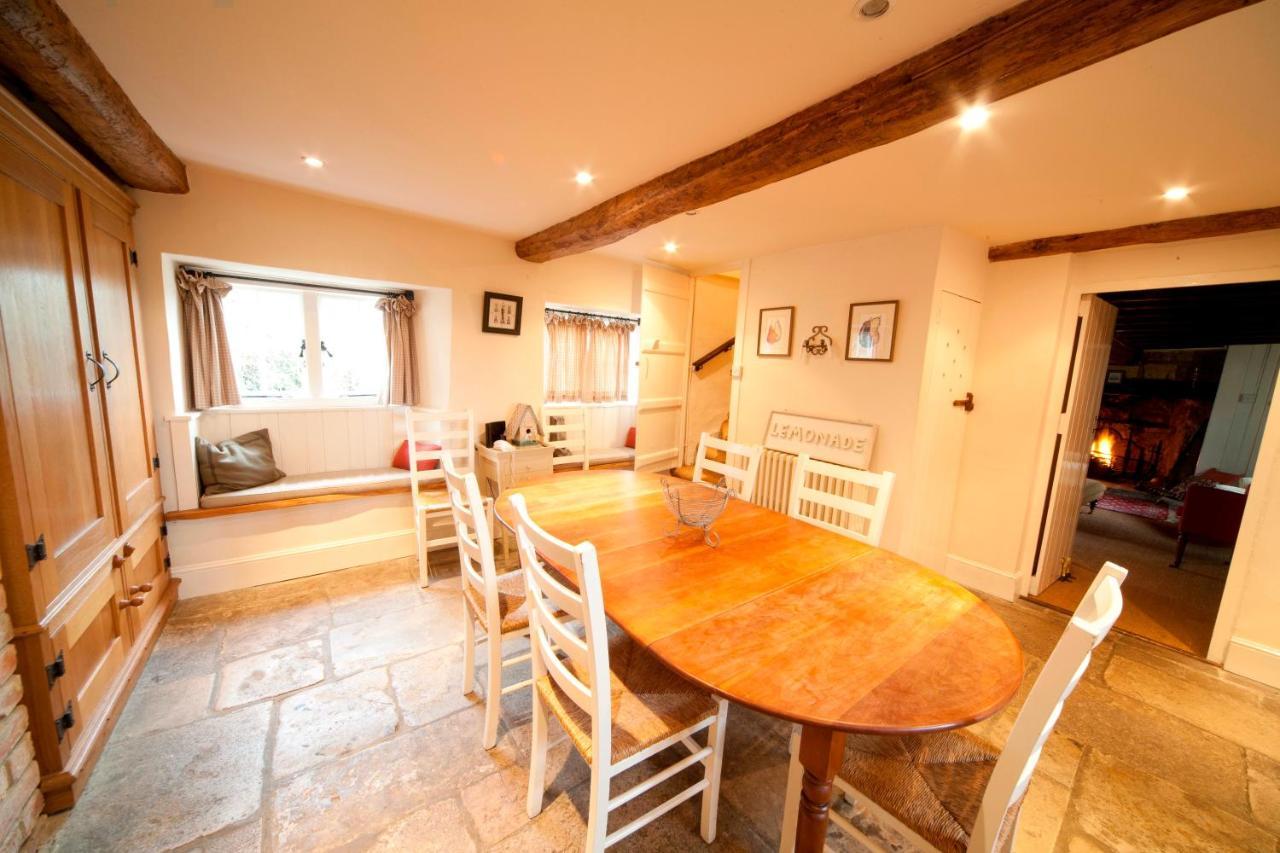 Afton Thatch: Beautiful Thatched Family Cottage Freshwater Esterno foto