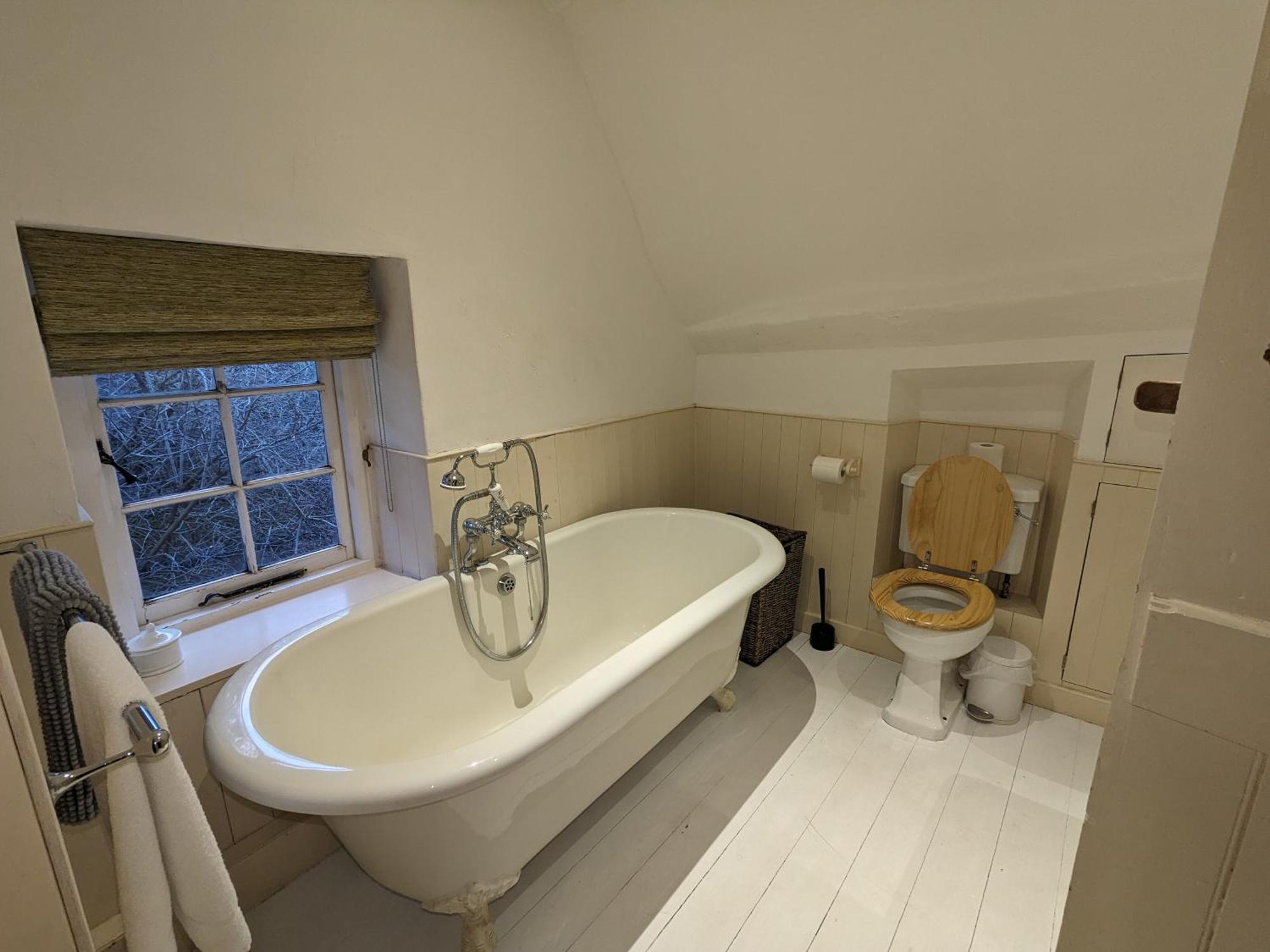 Afton Thatch: Beautiful Thatched Family Cottage Freshwater Esterno foto
